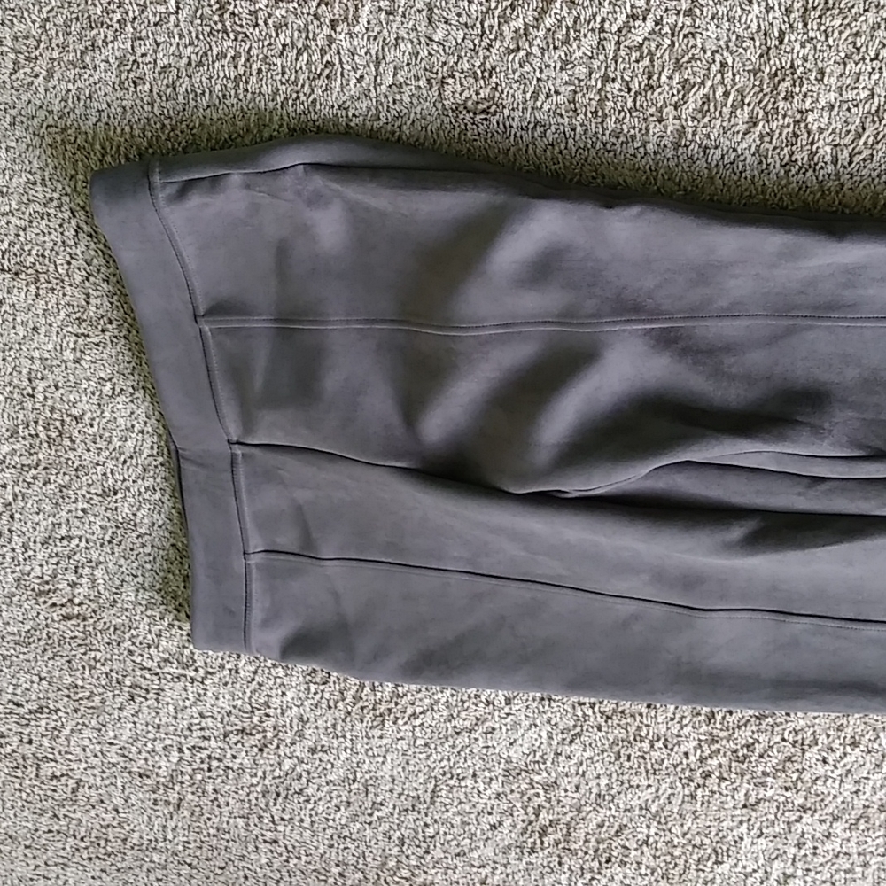 Women's faux suede pant